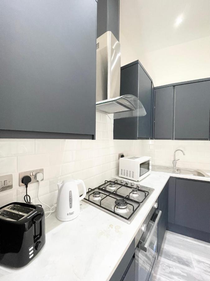 لندن Lovely 4 Bed Apartment Perfect For Families! المظهر الخارجي الصورة